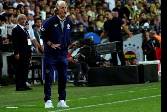 Jorge Jesus: Yksek tempoda baskl bir oyun oynadk