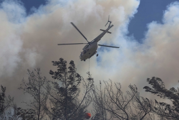 Marmaris'teki yangına destek için giden helikopter düştü: Ölü ve yaral
