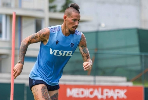 Trabzonspor'da Hamsik her alanda lider