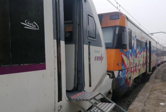 spanyada tren kazas: 155 yaral