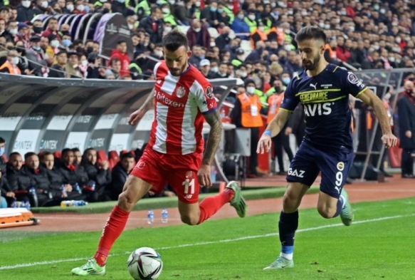 Fenerbahe, Antalyaspor deplasmannda