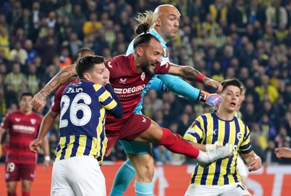 Fenerbahe Avrupa'ya galibiyetle veda etti