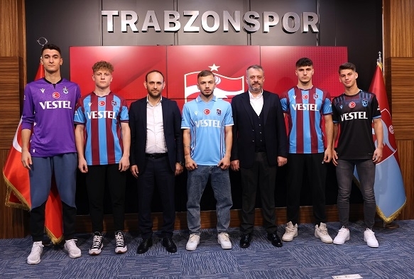 Trabzonspor alt yapsndan yetien 5 futbolcu ile szleme imzalad