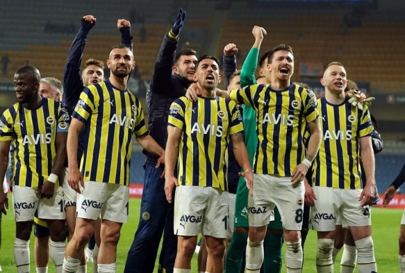 Fenerbahe ile stanbulspor 48. randevuda