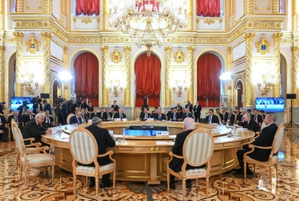 Aliyev ve Paşinyan arasında 'Zengezur Koridoru' tartışması