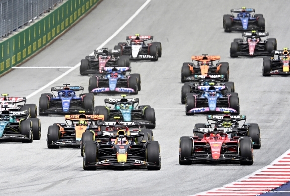 Formula 1'de sra Byk Britanya Grand Prix'sinde