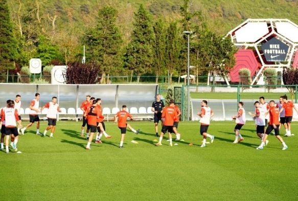 Milliler, Ermenistan ma hazrlklarn srdrd