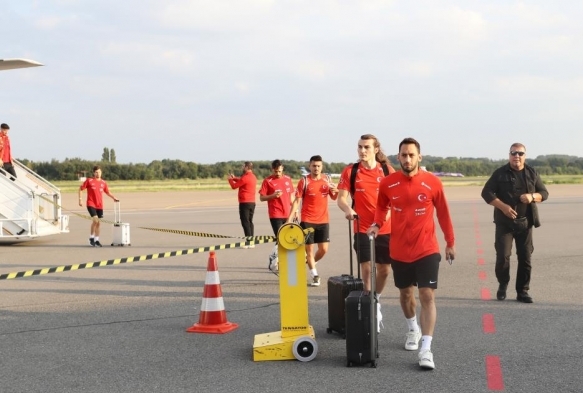 A Milli Futbol Takm, Hollanda'da