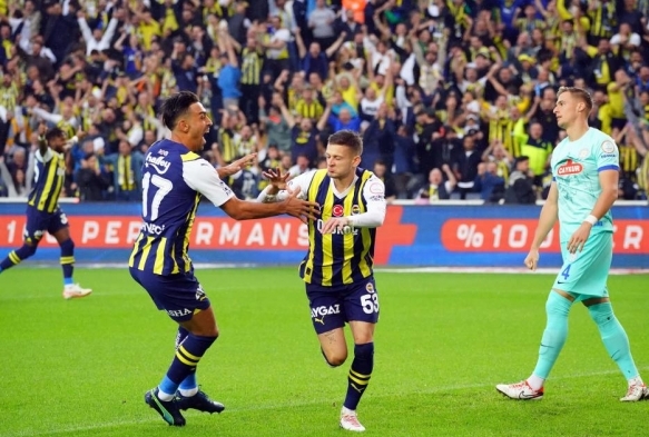 Fenerbahe galibiyet serisini 14 maa kard