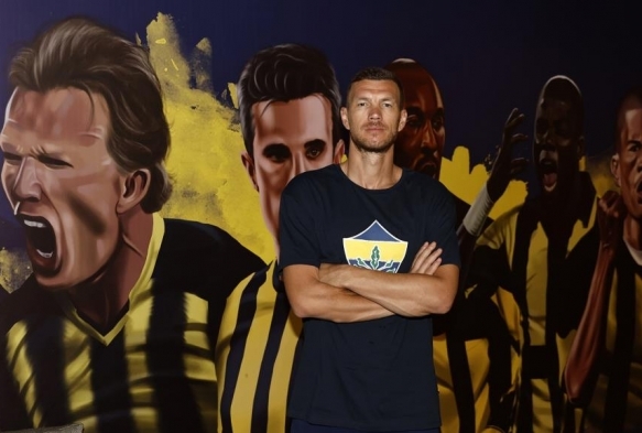 Edin Dzeko: 