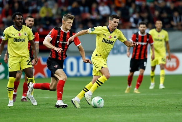 Fenerbahe ile Spartak Trnava 4. randevuda