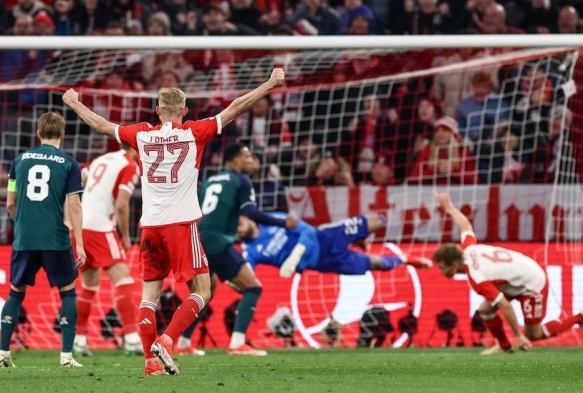Bayern Mnih yarı finalde