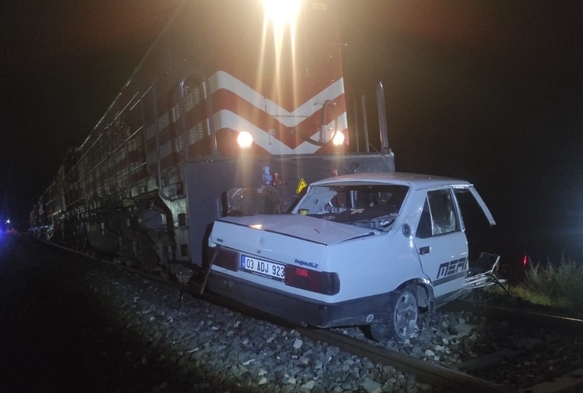 Tren Otomobile arptı!