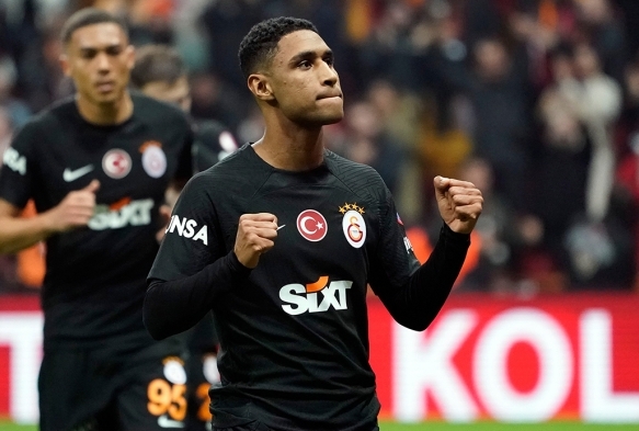 Galatasarayda 45 Maa ıktı, 3 Gol Attı