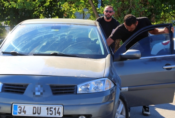 aldığı Arabayı Antalya'ya Getirdi