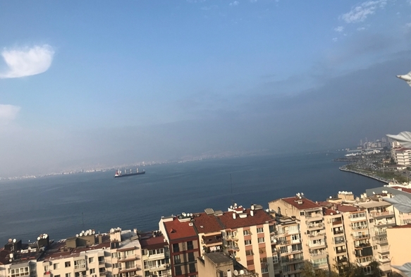 İzmir'deki Yapıların %40'ı Gecekondu..