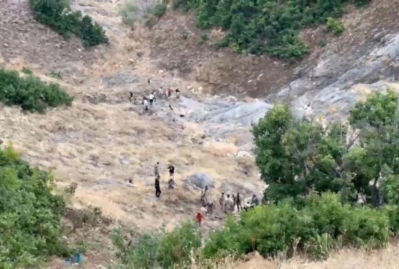 Tunceli'de askeri ara devrildi: 4 şehit