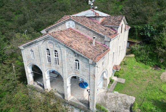 Bir asırdır cami olarak hizmet veriyor