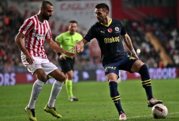 Antalyaspor ile Fenerbahe 57. randevuda