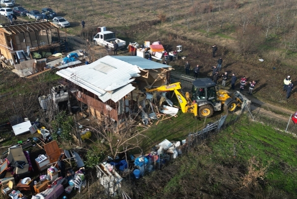 Kaak yapılar bir bir ortadan kaldırılıyor