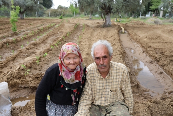 Mutluluğu toprakta buldular