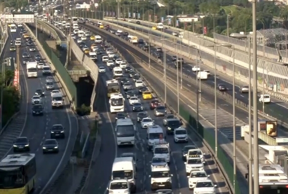 Trafik Yoğunluğu Başladı!