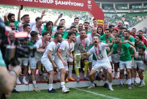 Bursaspor'da birçok isimle yollar ayrılabilir