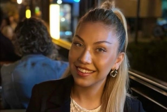 Sokak ortasında 12 yerinden bıçaklandı