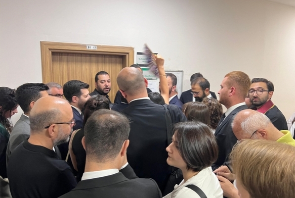 CHP Kurultay davas 8 Eyll'e ertelendi