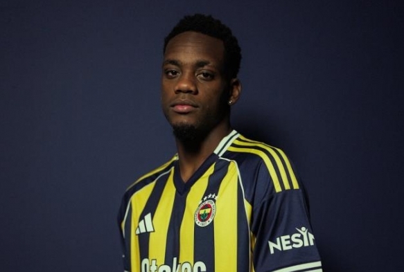 Jhon Duran resmen Fenerbahe'de