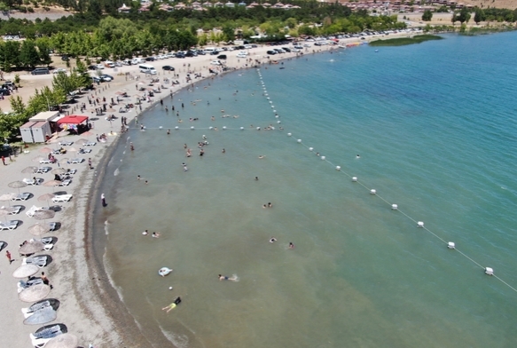 Yüzerken kalp krizi geçiren şahıs hayatını kaybetti