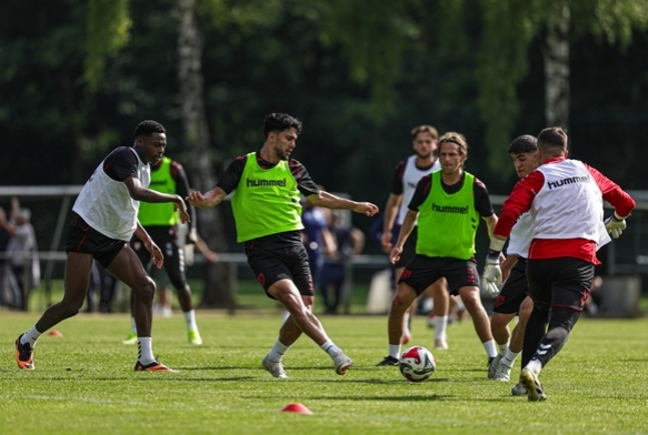 Samsunspor, yeni sezona Hollanda'da hazrlanyor