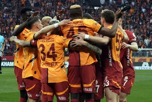 Galatasaray İlk Maçları Kazanıyor!