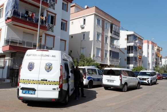 Eski e dehet sat: 1'i ar 2 yaral