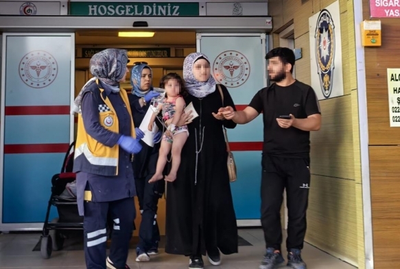 Fare zehri yiyen 2 yandaki ocuk hastaneye kaldrld