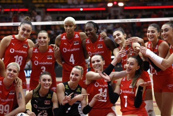 A Milli Voleybol Takm, Dnya ampiyonas'nda yar final iin sahada