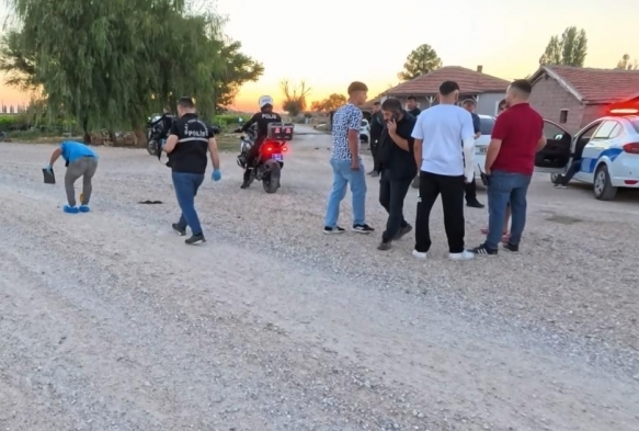 Tfekli arsa kavgas kanl bitti: 1 yaral