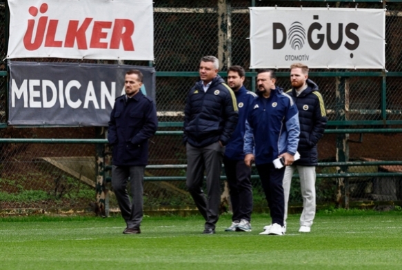 Fenerbahe'de Bakan Saran idman takip etti