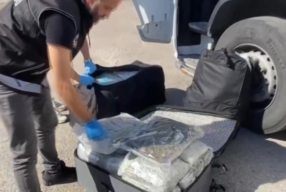 80 milyonluk uyuturucu yakalatan pheli