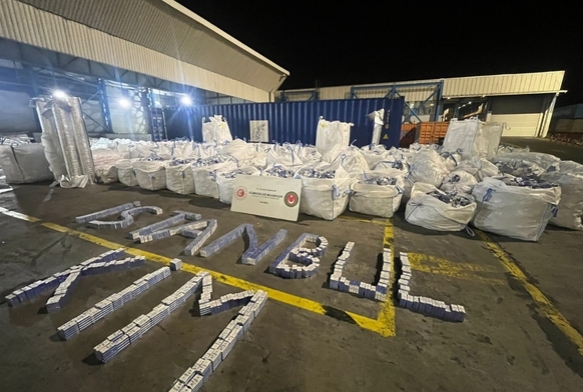 394 bin paket kaak sigara ele geirildi