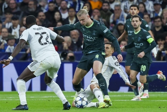 Manchester City, Real Madridi deplasmanda yendi