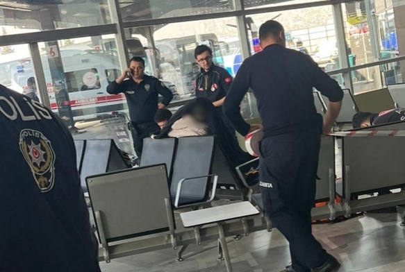 10 gndr otogarda yaayan avukat hayatn kaybetti