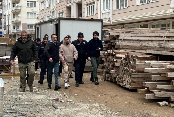 H�k�met kona�� in�aat�nda maa� krizi