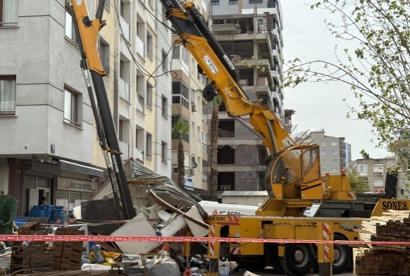 �n�aat kul�besinin �zerine vin� d��t�