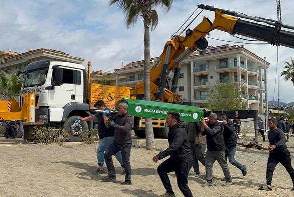 Marmaris'teki 'vin�' kazas�nda 2 g�zalt�